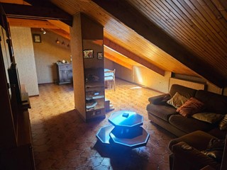 Attico in Vendita a Ventimiglia, 170'000€, 76 m²