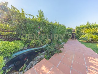 Casa Semi Indipendente in Vendita a Roma, zona Giustiniana, 670'000€, 222 m²