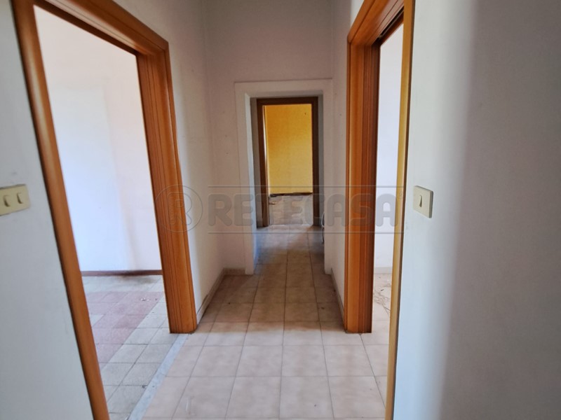 Trilocale in Vendita a Mercato San Severino, zona S. Angelo, 65'000&euro;, 75 m²