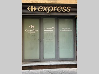 Immobile commerciale in Vendita a Lucca, zona Centro storico, 180'000€, 34 m²