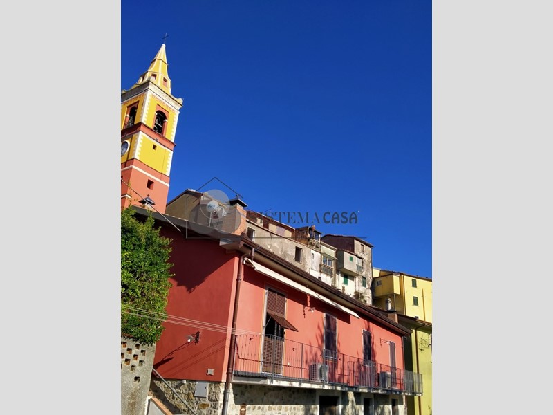 Rustico in Vendita a Fivizzano, 40'000€, 130 m²