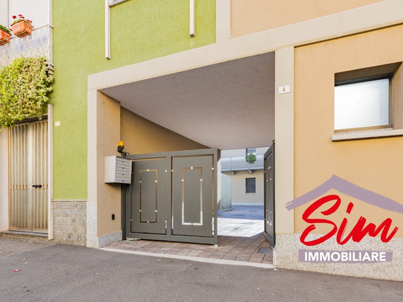 Trilocale in Vendita a Novara, zona Pernate, 210'000€, 101 m²