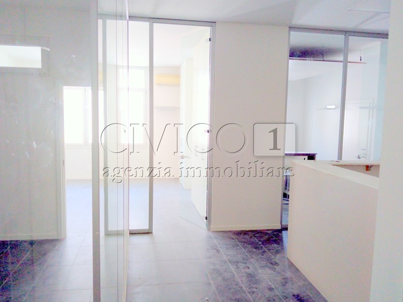 Ufficio in Vendita a Torri di Quartesolo, 85'000&euro;, 110 m²