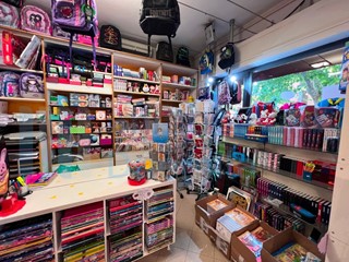 Attività commerciale in Vendita a Budrio, 18'000€, 50 m², arredato