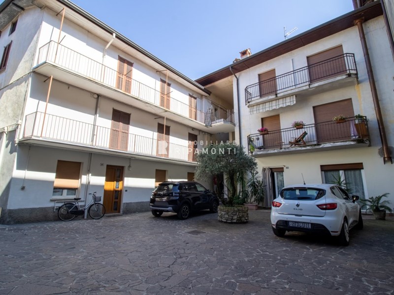 Appartamento in Vendita a Oggiono, 550'000€, 480 m²