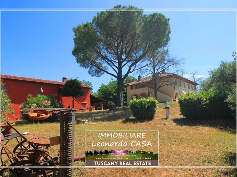Casale in Vendita a Palaia, 1'200'000€, 650 m², arredato