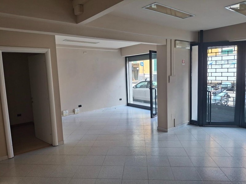 Immobile commerciale in Vendita a Pisa, 105'000€, 60 m²