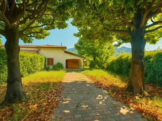 Villa bifamiliare in Vendita a Pietrasanta, zona Marina di Pietrasanta, 405'000€, 90 m²