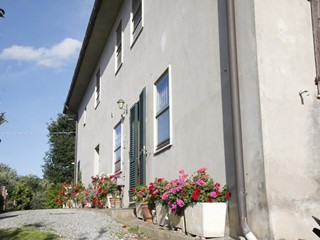 Casa Indipendente in Vendita a Crespina Lorenzana, zona Lorenzana, 155'000€, 108 m², con Box