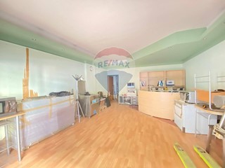 Immobile commerciale in Vendita a Catania, 59'000&euro;, 58 m²