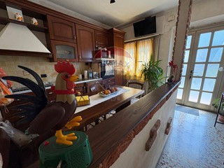 Casa Semi Indipendente in Vendita a San Marcello Piteglio, 80'000€, 90 m²