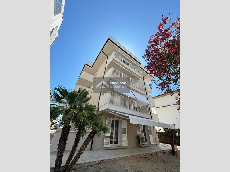 Trilocale in Vendita a Alba Adriatica, 190'000€, 73 m²