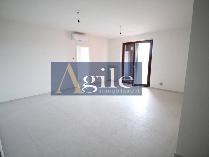 Trilocale in Vendita a Spinetoli, 177'000€, 100 m²