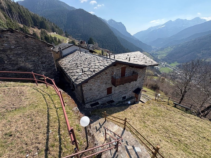 Bilocale in Vendita a Gandellino, 80'000&euro;, 60 m²