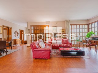 Villa in Vendita a Villorba, 407'000€, 250 m²