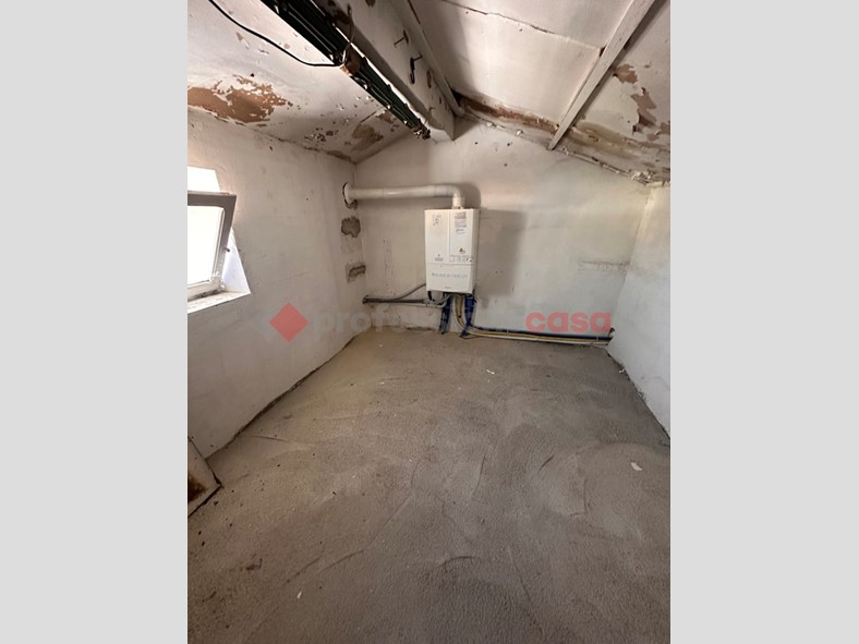 Appartamento in Vendita a Avezzano, 155'000€, 140 m²