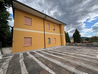 Appartamento in Vendita a Fiuggi, 140'000€, 160 m², arredato