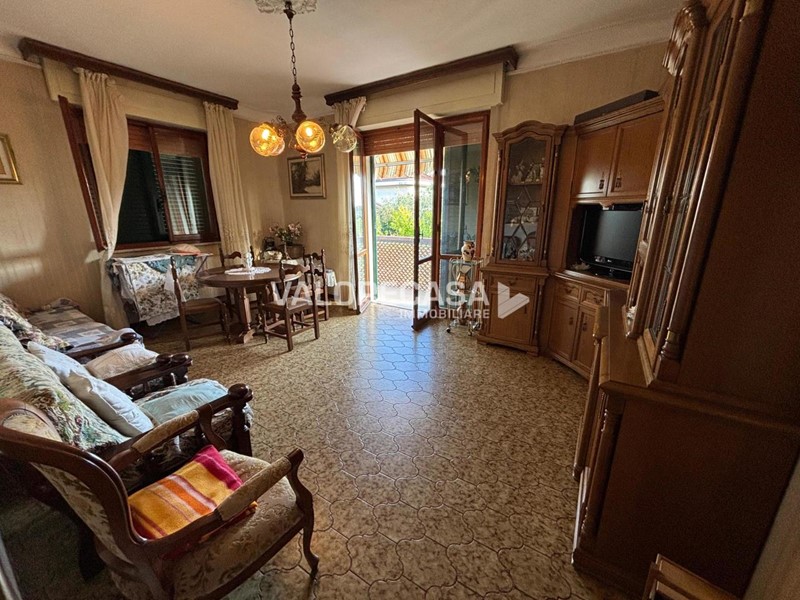 Casa Semi Indipendente in Vendita a Luni, zona Dogana, 193'000€, 128 m², con Box