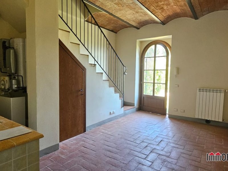 Casale in Vendita a Colle di Val D'Elsa, 165'000&euro;, 65 m²