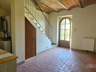 Casale in Vendita a Colle di Val D'Elsa, 165'000&euro;, 65 m²