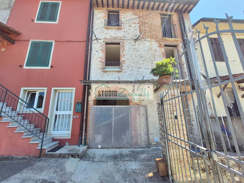 Casa Semi Indipendente in Vendita a Camaiore, 198'000&euro;, 75 m²