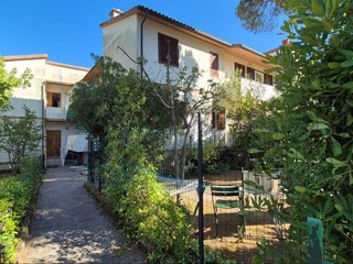 Trilocale in Vendita a Rosignano Marittimo, zona Castiglioncello, 175'000€, 65 m², con Box