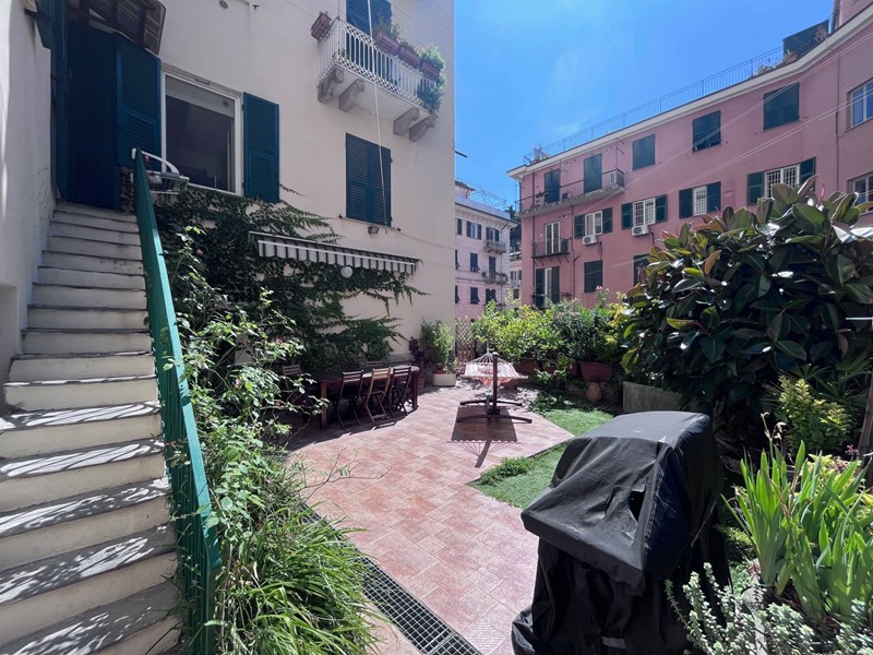 Appartamento in Vendita a Genova, 285'000€, 157 m²