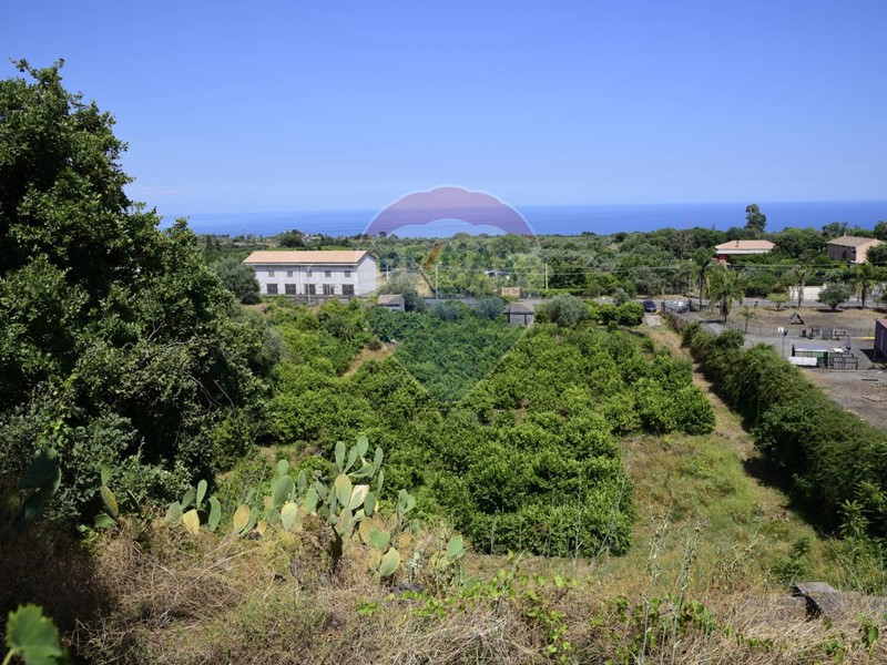Terreno agricolo in Vendita a Acireale, 100'000€, 6248 m²
