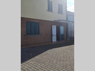 Laboratorio in Vendita a Bibbiena, 85'000€, 116 m²