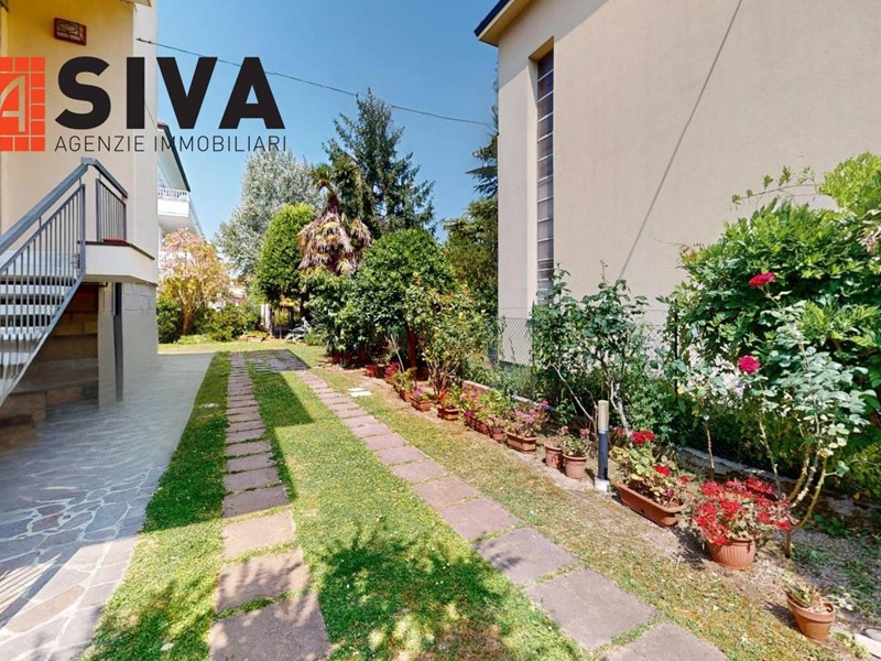 Casa Indipendente in Vendita a Ravenna, 435'000€, 218 m²