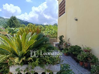 Casa Indipendente in Vendita a Massarosa, 325'000€, 175 m²
