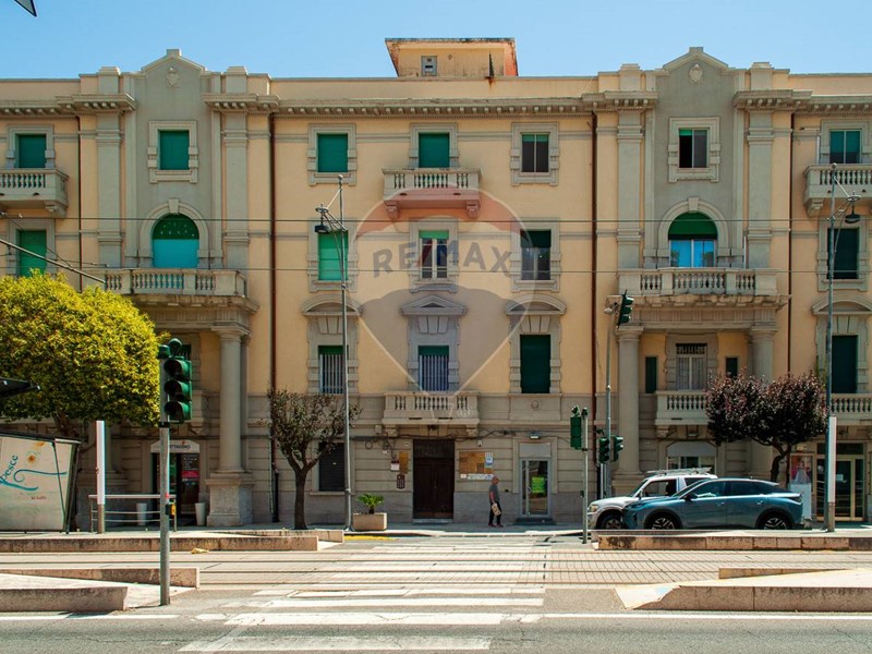 Appartamento in Vendita a Messina, 175'000€, 120 m²