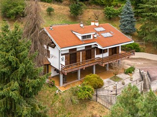 Villa in Vendita a San Raffaele Cimena, 380'000€, 261 m²