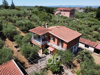 Casa Indipendente in Vendita a Palombara Sabina, 223'000&euro;, 260 m²
