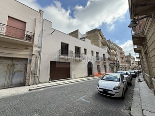 Quadrilocale in Vendita a Castelvetrano, 117'000&euro;, 90 m²