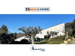 Villa in Vendita a Pescara, 710'000&euro;, 361 m²