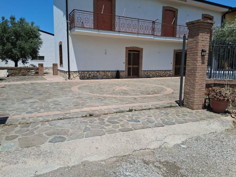 Casa Semi Indipendente in Vendita a Capaccio Paestum, 169'000€, 100 m²