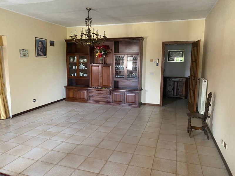 Quadrilocale in Vendita a Casciana Terme Lari, 119'000€, 140 m²
