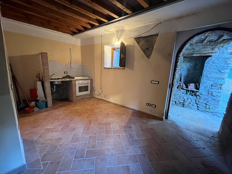 Casa Indipendente in Affitto a Vicopisano, 900€, 55 m²
