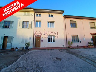 Quadrilocale in Vendita a Cascina, 240'000€, 90 m²