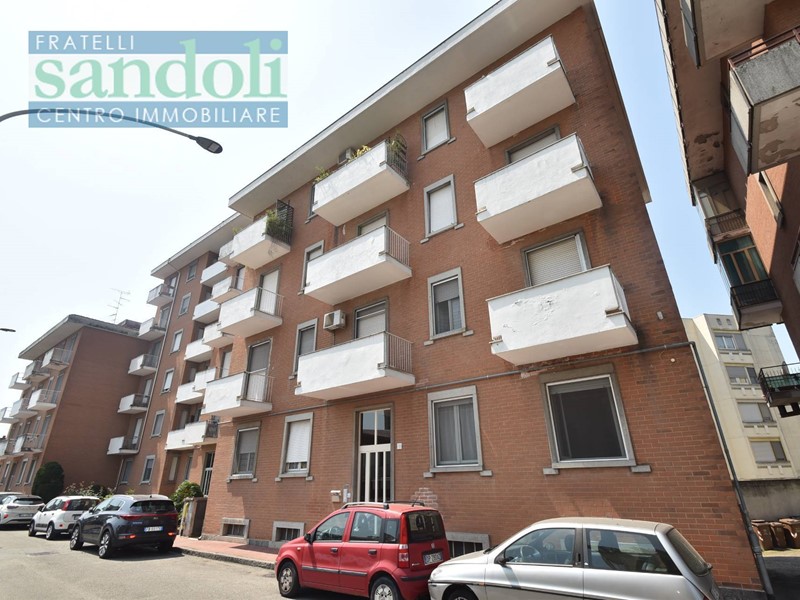 Trilocale in Vendita a Vercelli, 72'000€, 95 m²