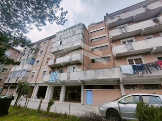 Quadrilocale in Vendita a Campobasso, 86'000€, 132 m²