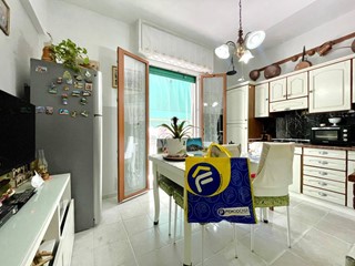 Trilocale in Vendita a Pietra Ligure, 250'000€, 59 m²