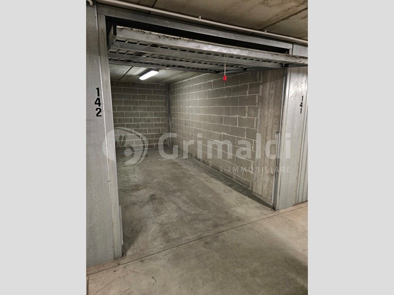 Box in Vendita a Milano, 25'000€, 14 m²