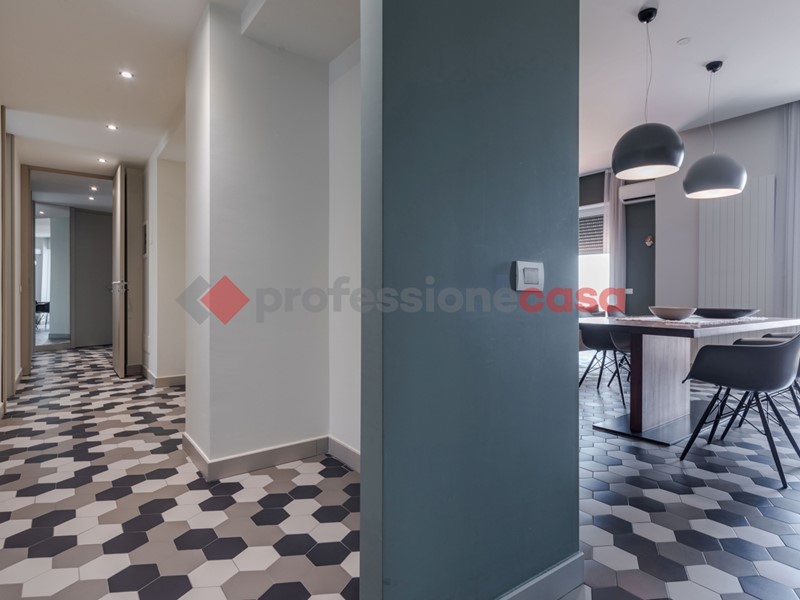 Appartamento in Vendita a Catania, 350'000&euro;, 155 m²