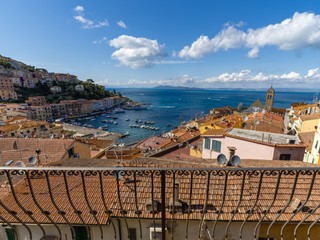 Trilocale in Vendita a Monte Argentario, zona Porto Santo Stefano, 250'000€, 57 m²