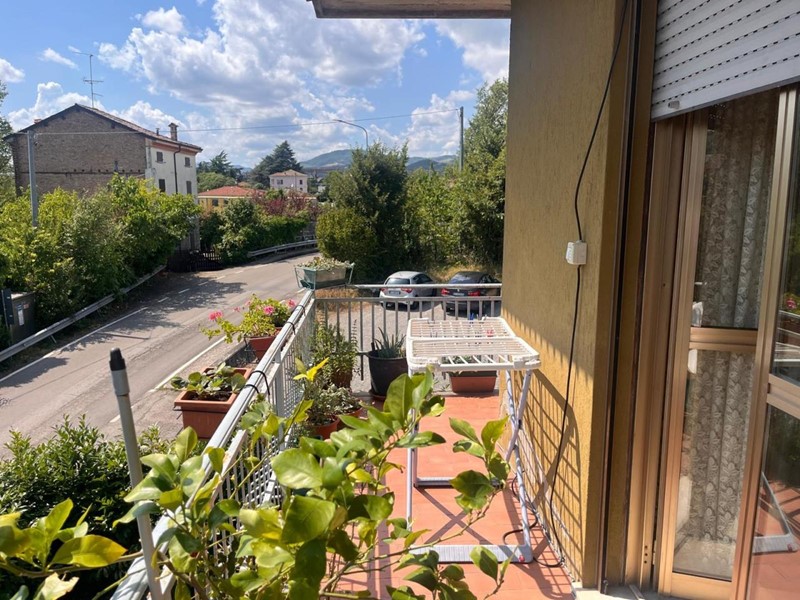 Appartamento in Vendita a Solignano, zona Rubbiano, 80'000&euro;, 105 m²