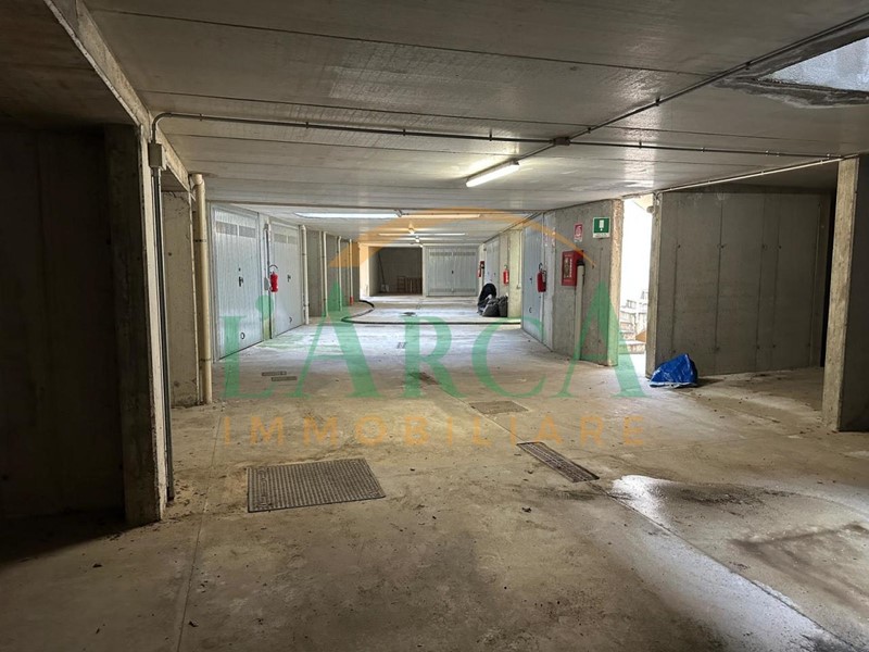 Box in Vendita a Sarnico, 23'000€, 18 m²