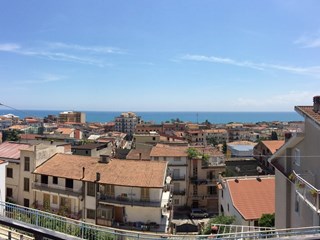 Appartamento in Vendita a Trebisacce, 147'000€, 111 m², arredato