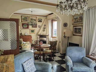 Appartamento in Vendita a Siena, 400'000&euro;, 260 m², arredato, con Box